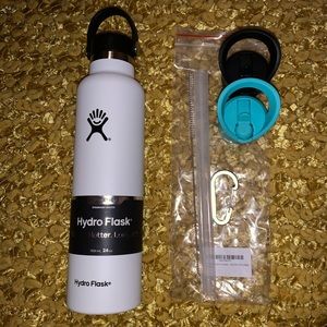 NOT INCLUDED IN SALE New 24oz hydro flask with kit